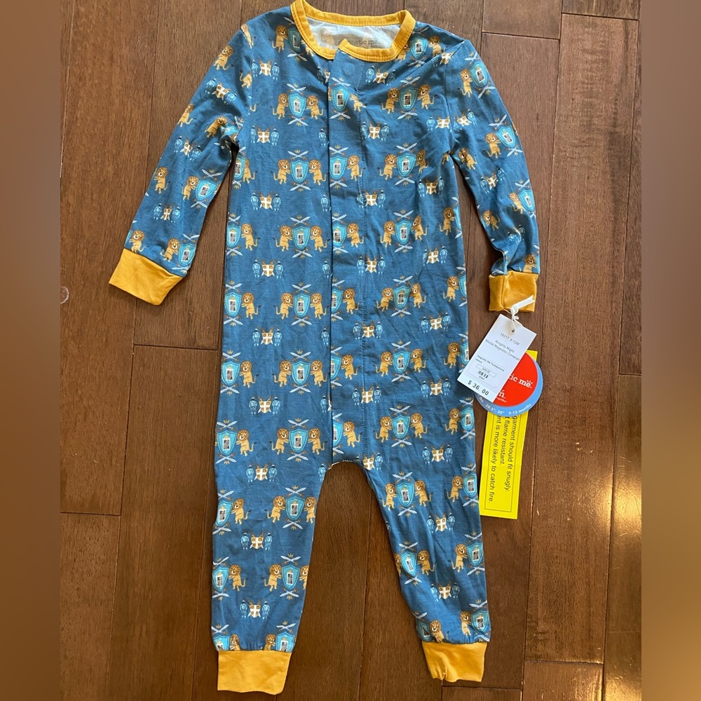 NWT magnetic me romper / pjs 9-12